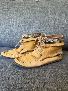 Softmoc Fringe Moccasins In Tan With Woven Trim